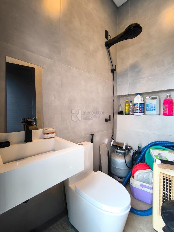 Casa em condomínio à venda no bairro Residenciais Fazenda Itapema: BANHEIRO SOCIAL EXTERNO