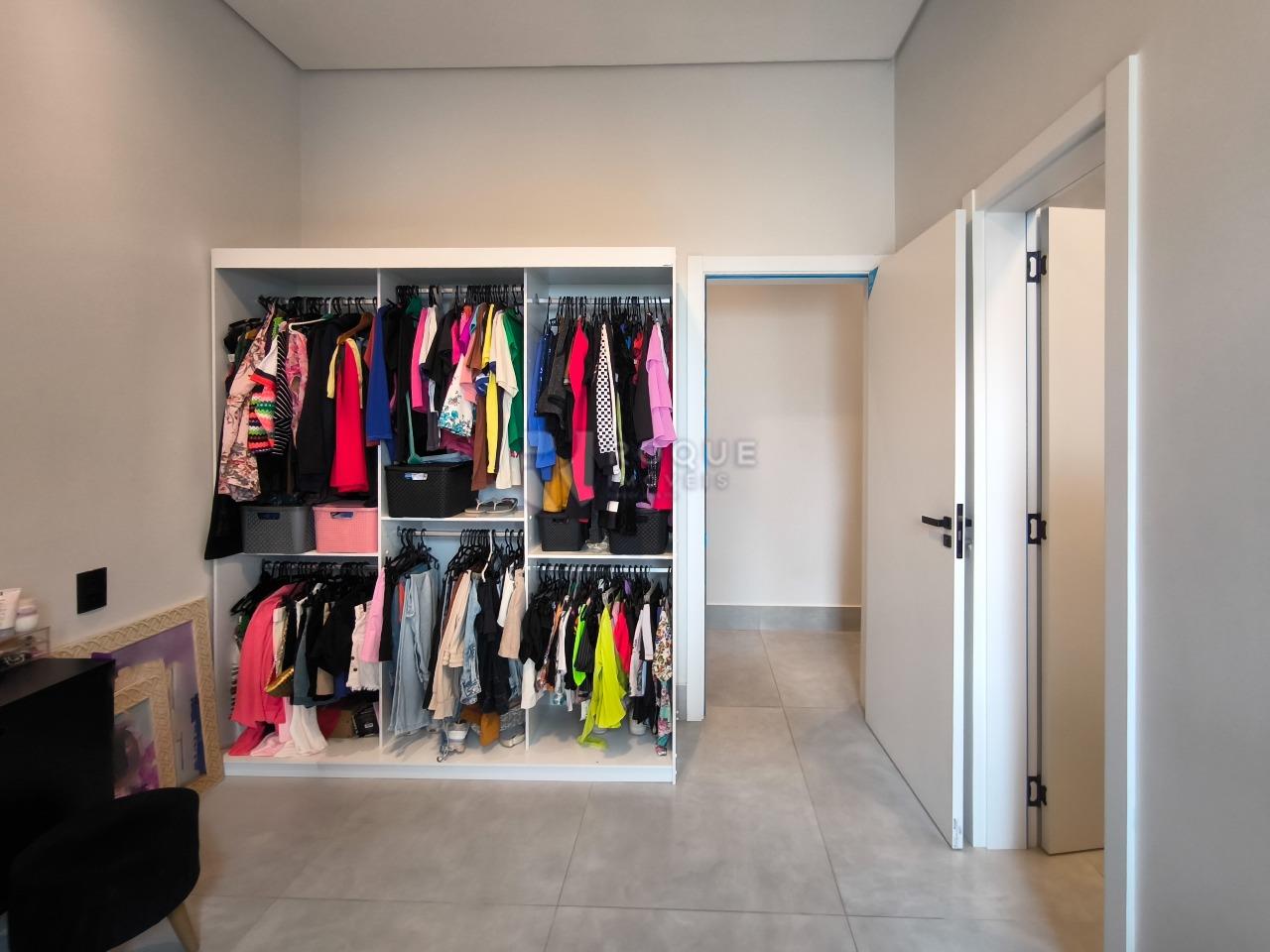 Casa em condomínio à venda no bairro Residenciais Fazenda Itapema: SUÍTE 2