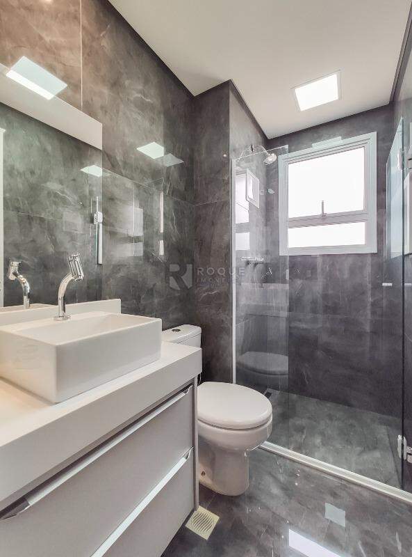 Apartamento para aluguel no bairro Jardim Nossa Senhora de Fátima: WC social