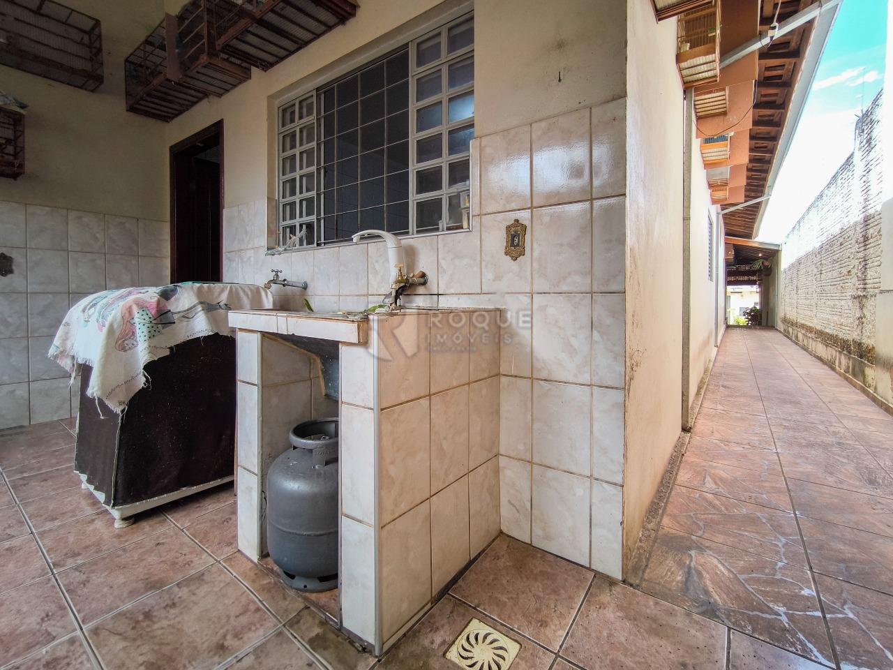 Casa Residencial à venda no bairro Jardim São Manoel: LAVANDERIA