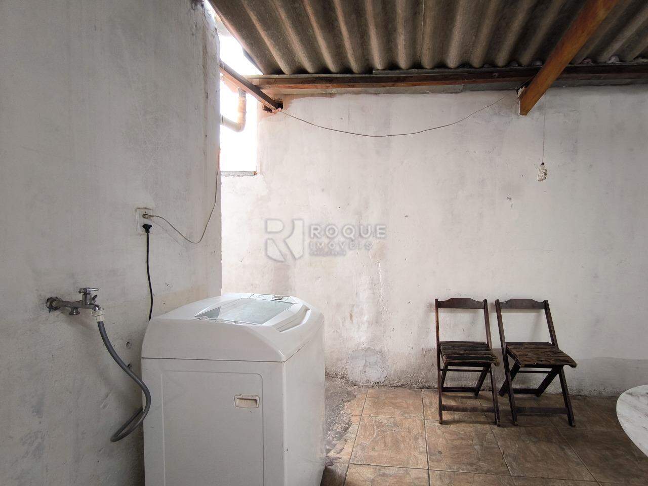 Casa Residencial à venda no bairro Jardim Vista Alegre: LAVANDERIA CASA 2