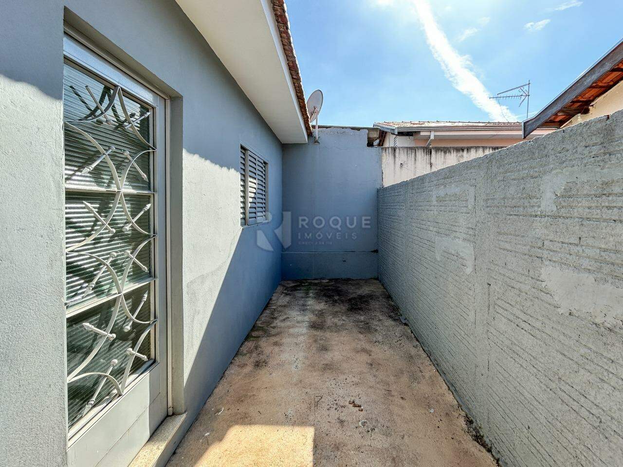Casa Residencial para aluguel no bairro Jardim São Simão: Frente 