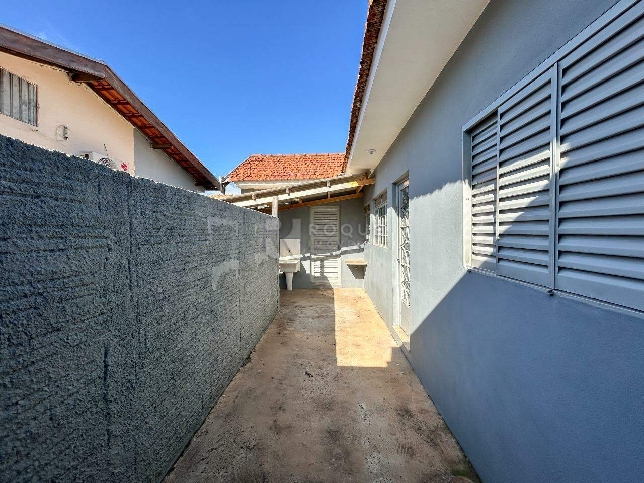 Casa Residencial para aluguel no bairro Jardim São Simão: Frente 