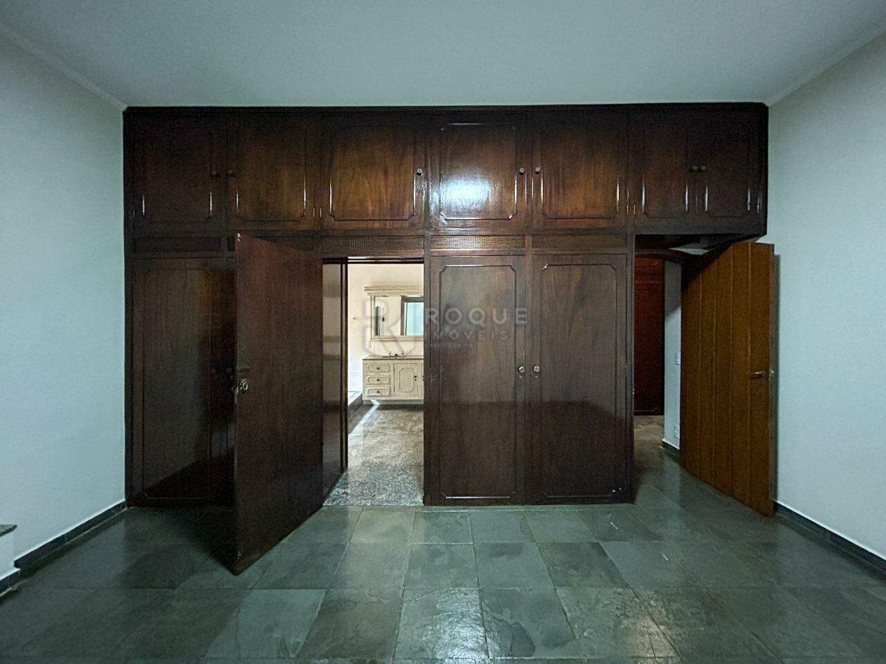 Casa em condomínio para aluguel no bairro Parque São Bento: Dormitório 3 suíte 
