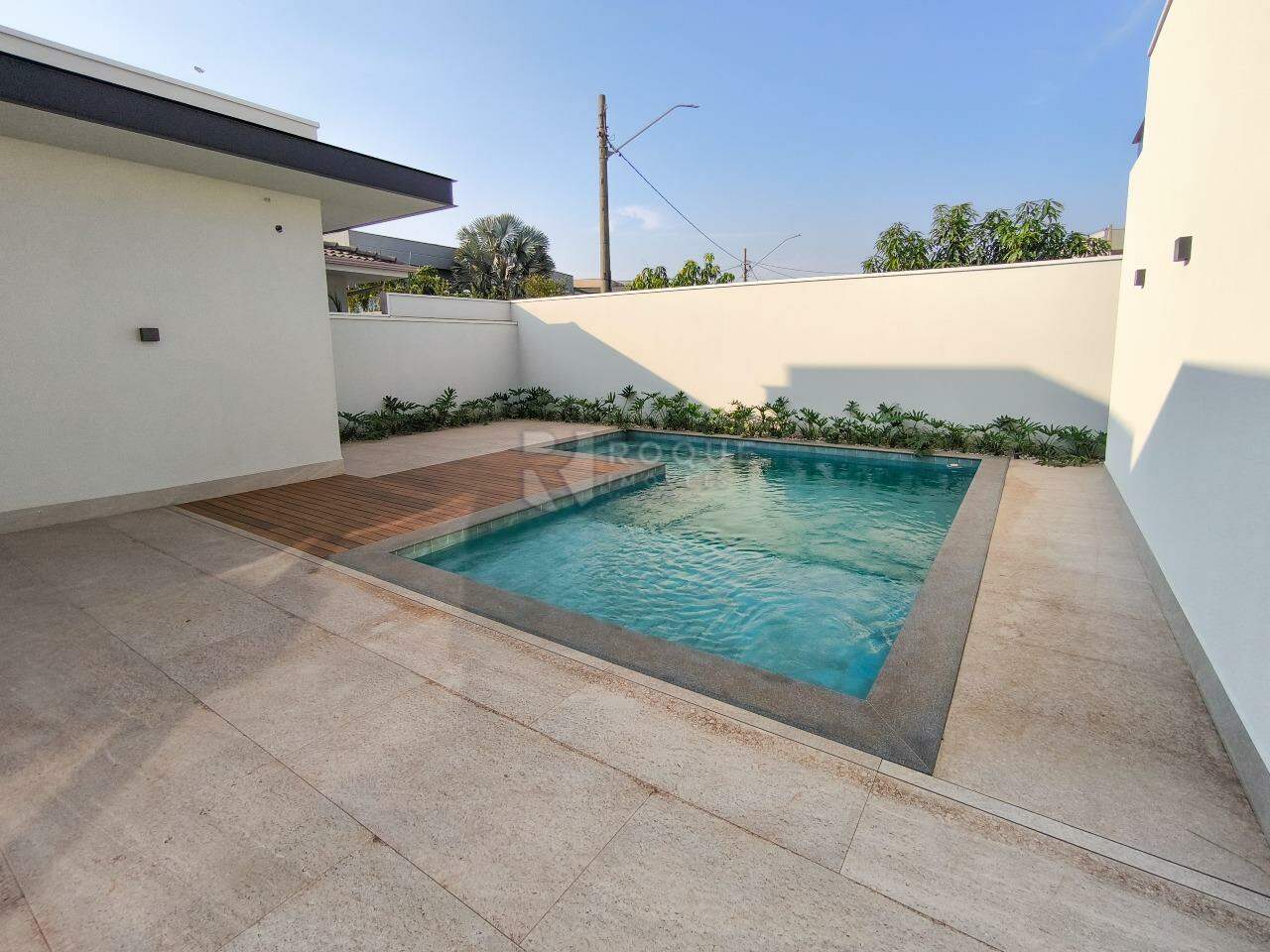 Casa em condomínio à venda no bairro Residencial Ilha de Bali: PISCINA