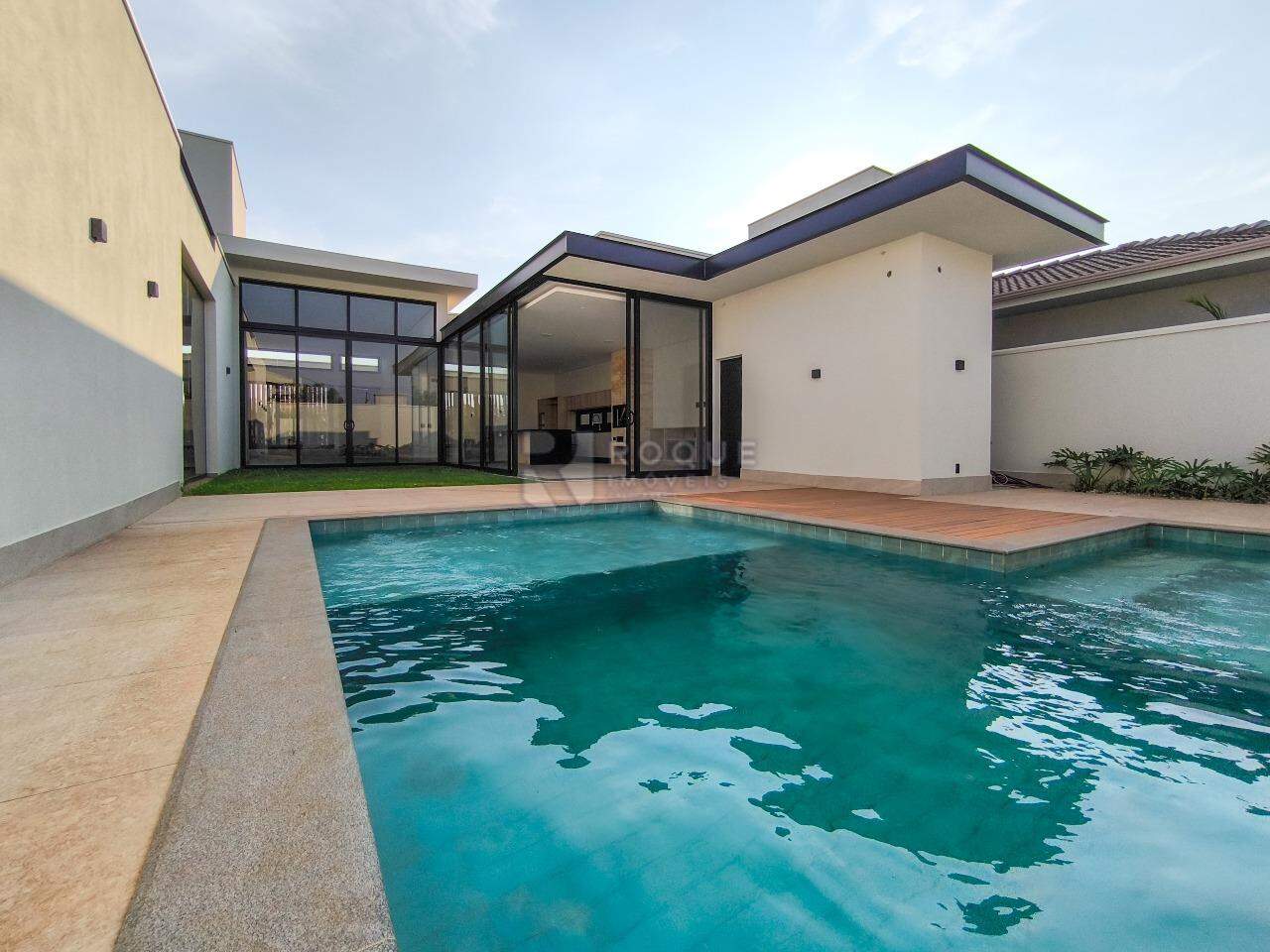 Casa em condomínio à venda no bairro Residencial Ilha de Bali: PISCINA