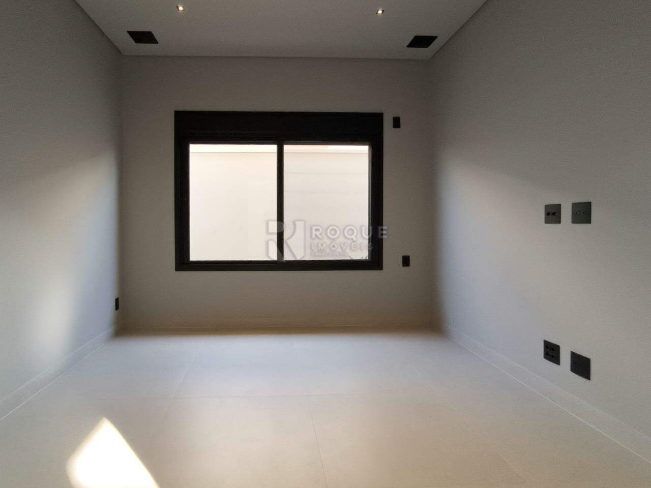 Casa em condomínio à venda no bairro Residencial Ilha de Bali: SALA DE CINEMA