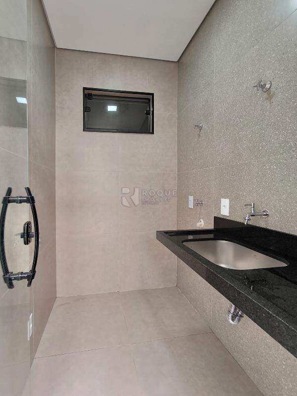 Casa Residencial à venda no bairro Jardim Marajoara: LAVANDERIA