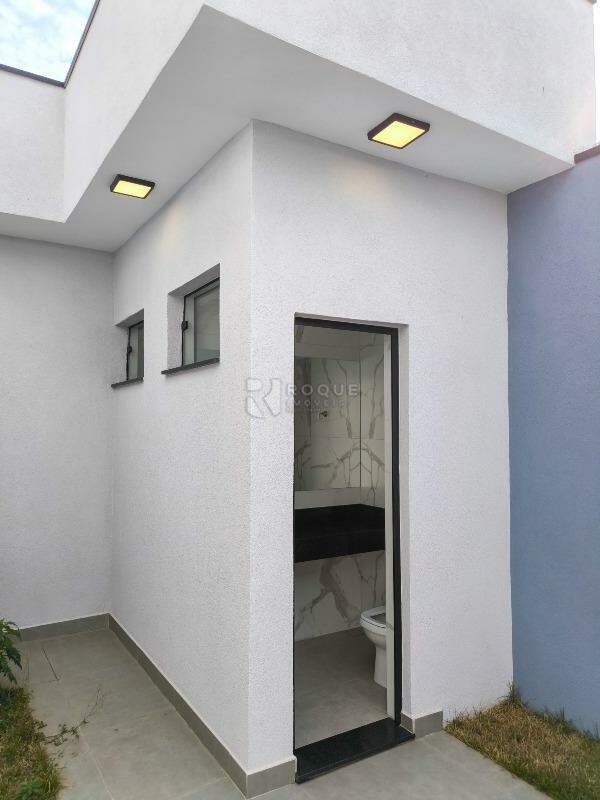 Casa Residencial à venda no bairro Jardim Marajoara: BANHEIRO SOCIAL EXTERNO