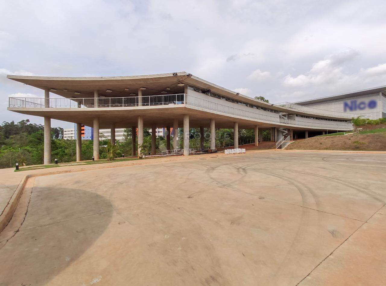 Barracão/Galpão para aluguel no bairro Jardim Nova Limeira: Estacionamento