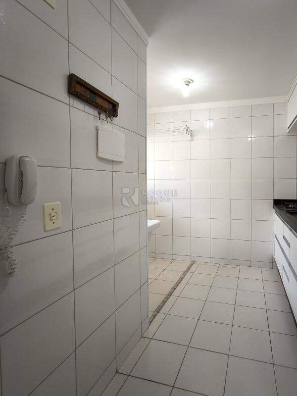 Apartamento à venda no bairro Residencial Rubi: COZINHA