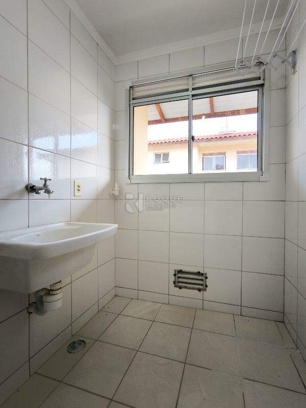Apartamento à venda no bairro Residencial Rubi: LAVANDERIA