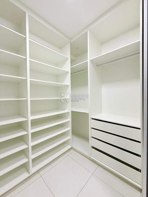 Apartamento para aluguel no bairro Vila Primavera: Closet Suíte
