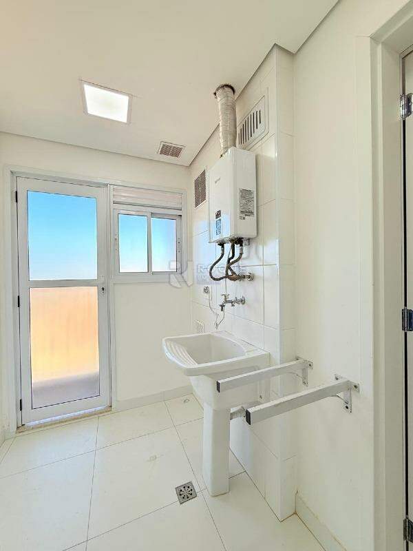 Apartamento para aluguel no bairro Vila Primavera: Lavanderia