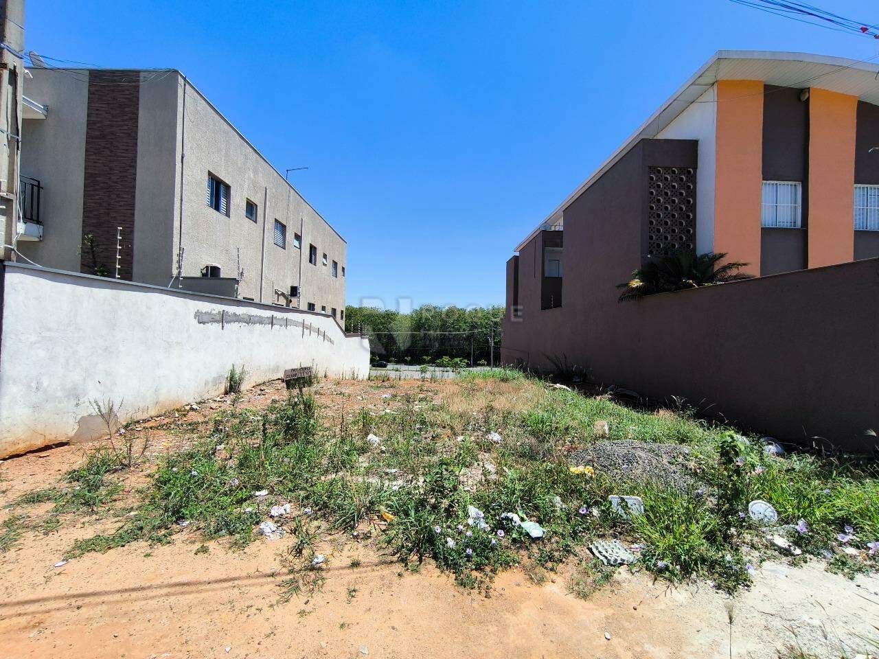 Terreno à venda no bairro Jardim Cidade Universitária I: 