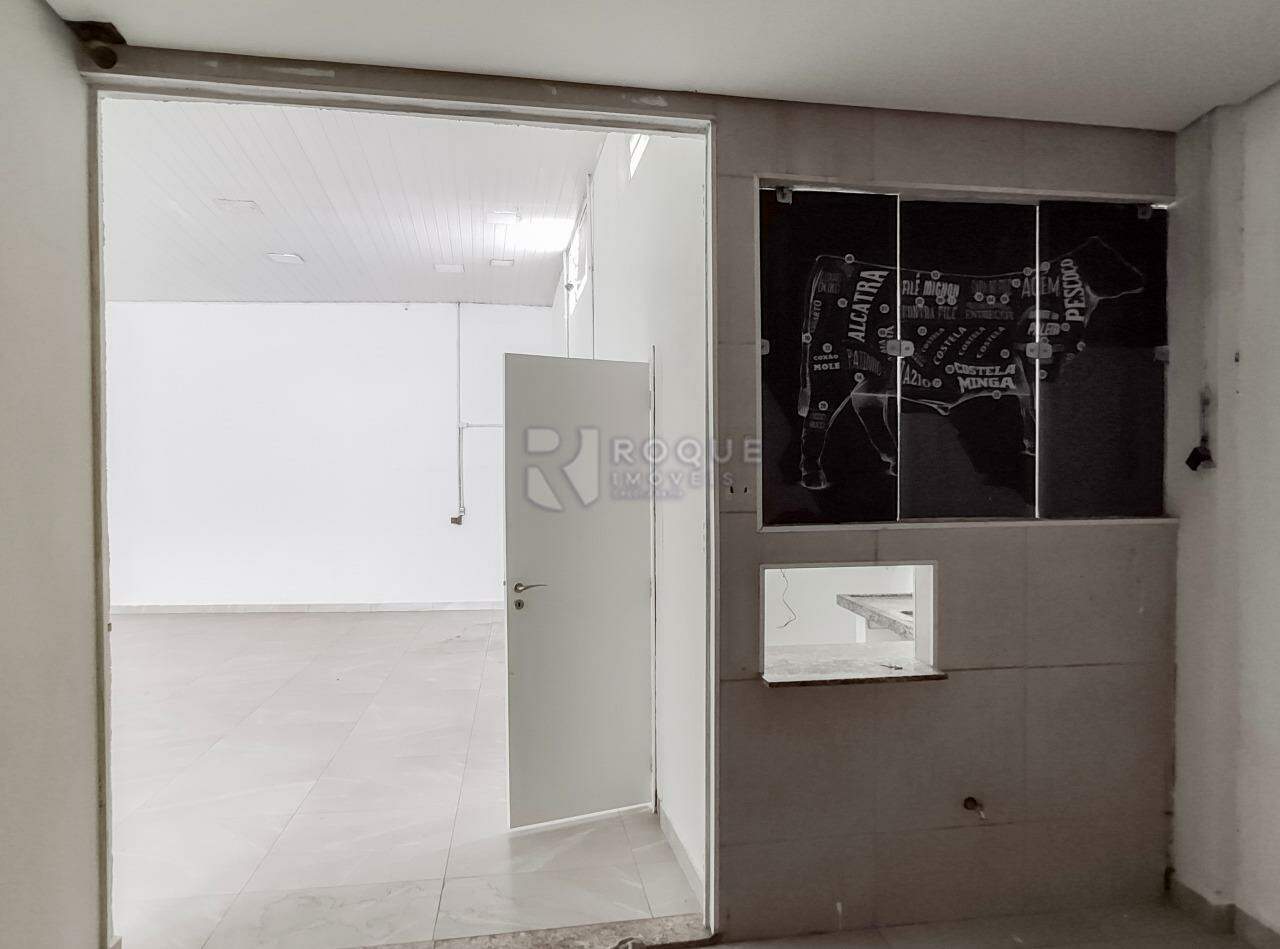 Salão para aluguel no bairro Jardim Santa Cecília: Garagem 