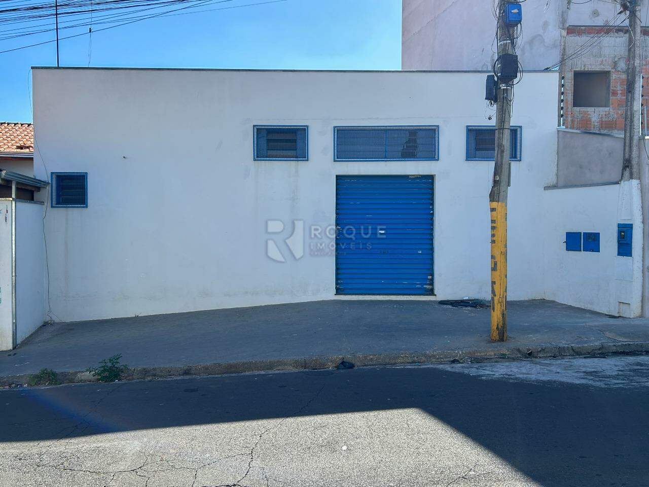 Salão para aluguel no bairro Jardim Residencial Santa Amália: Fachada