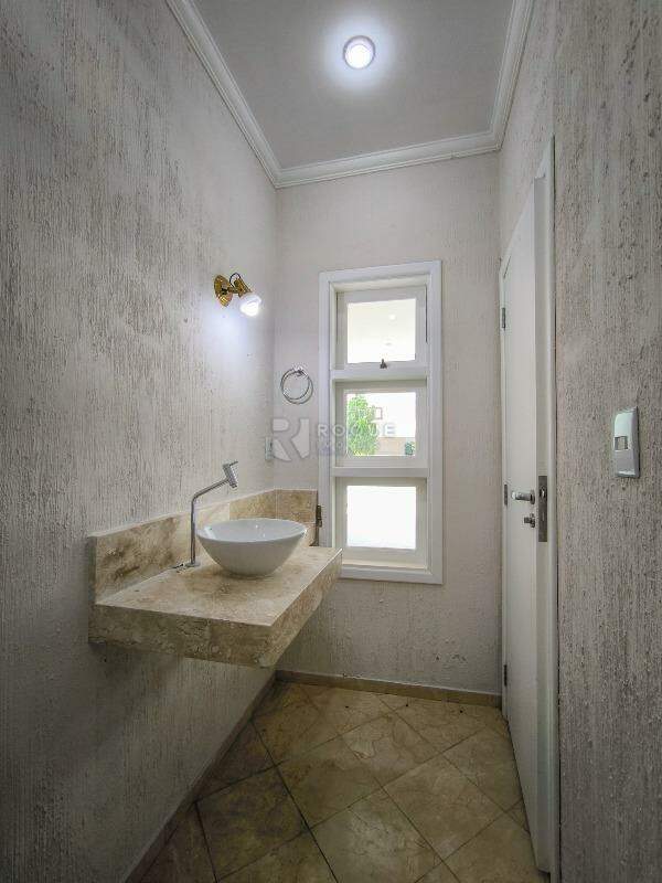 Casa em condomínio à venda no bairro Villa San Marino: LAVABO