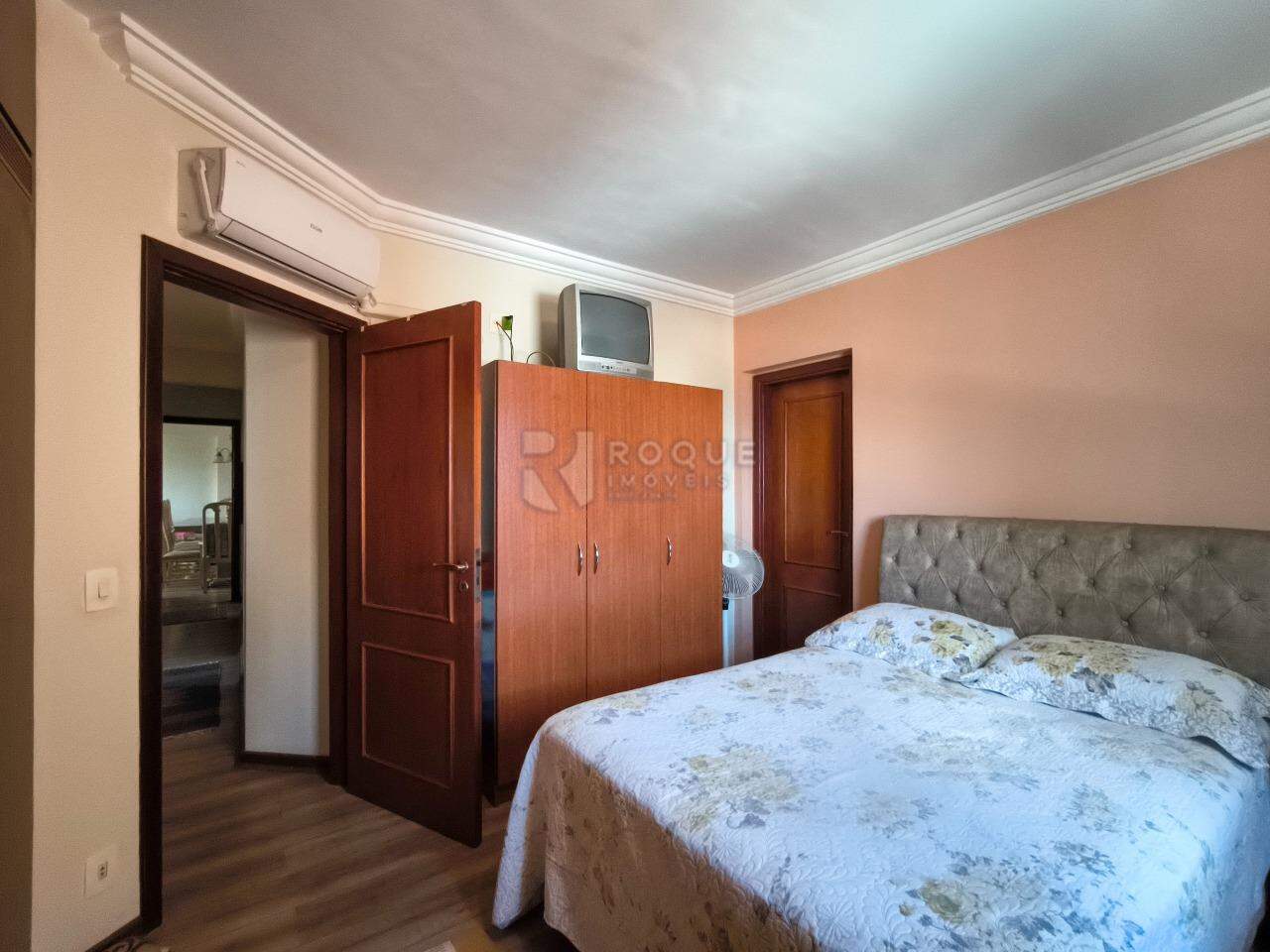 Apartamento à venda no bairro Centro: SUÍTE
