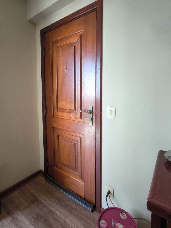 Apartamento à venda no bairro Centro: HALL DE ENTRADA