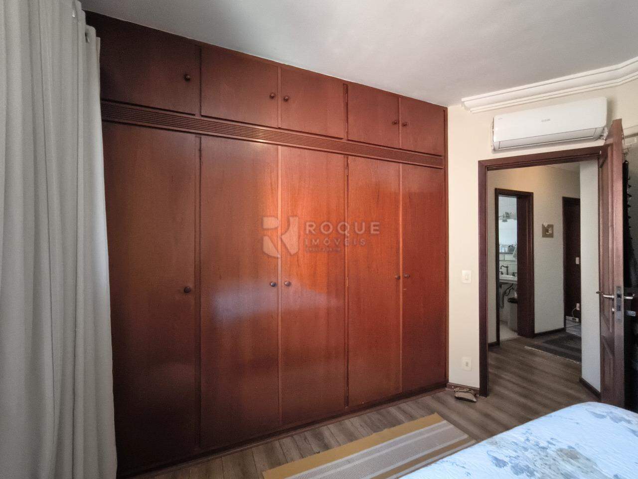 Apartamento à venda no bairro Centro: SUÍTE