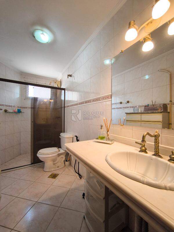 Apartamento à venda no bairro Centro: BANHEIRO SOCIAL