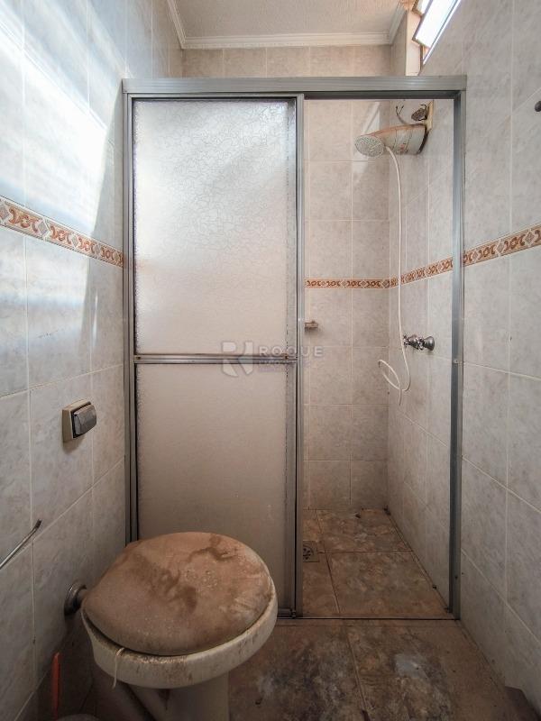 Casa Residencial à venda no bairro Jardim Caieira: WC SUÍTE