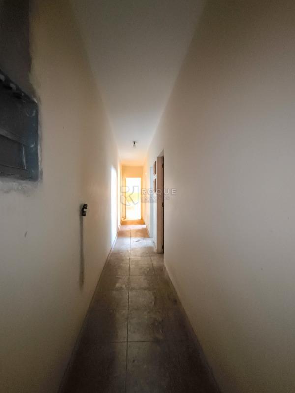 Casa Residencial à venda no bairro Jardim Caieira: CORREDOR INTERNO