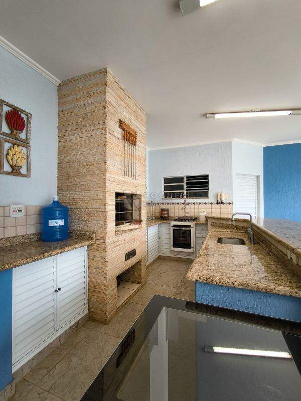 Casa Residencial à venda no bairro JARDIM PLANALTO: CHURRASQUEIRA