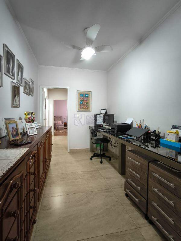 Casa Residencial à venda no bairro JARDIM PLANALTO: ESCRITÓRIO