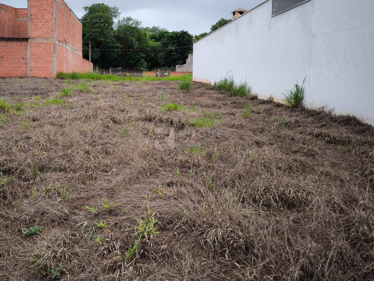 Terreno à venda no bairro Residencial Portal das Torres: 