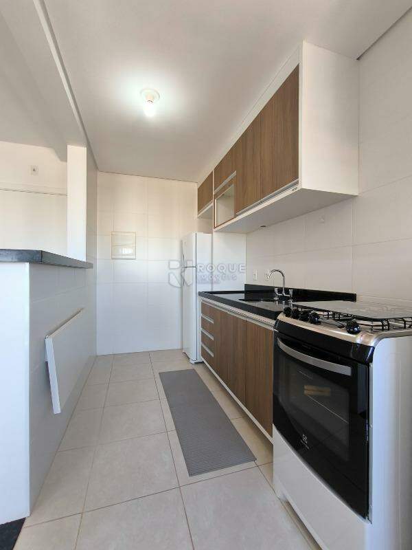 Apartamento à venda no bairro Jardim Santo André: COZINHA