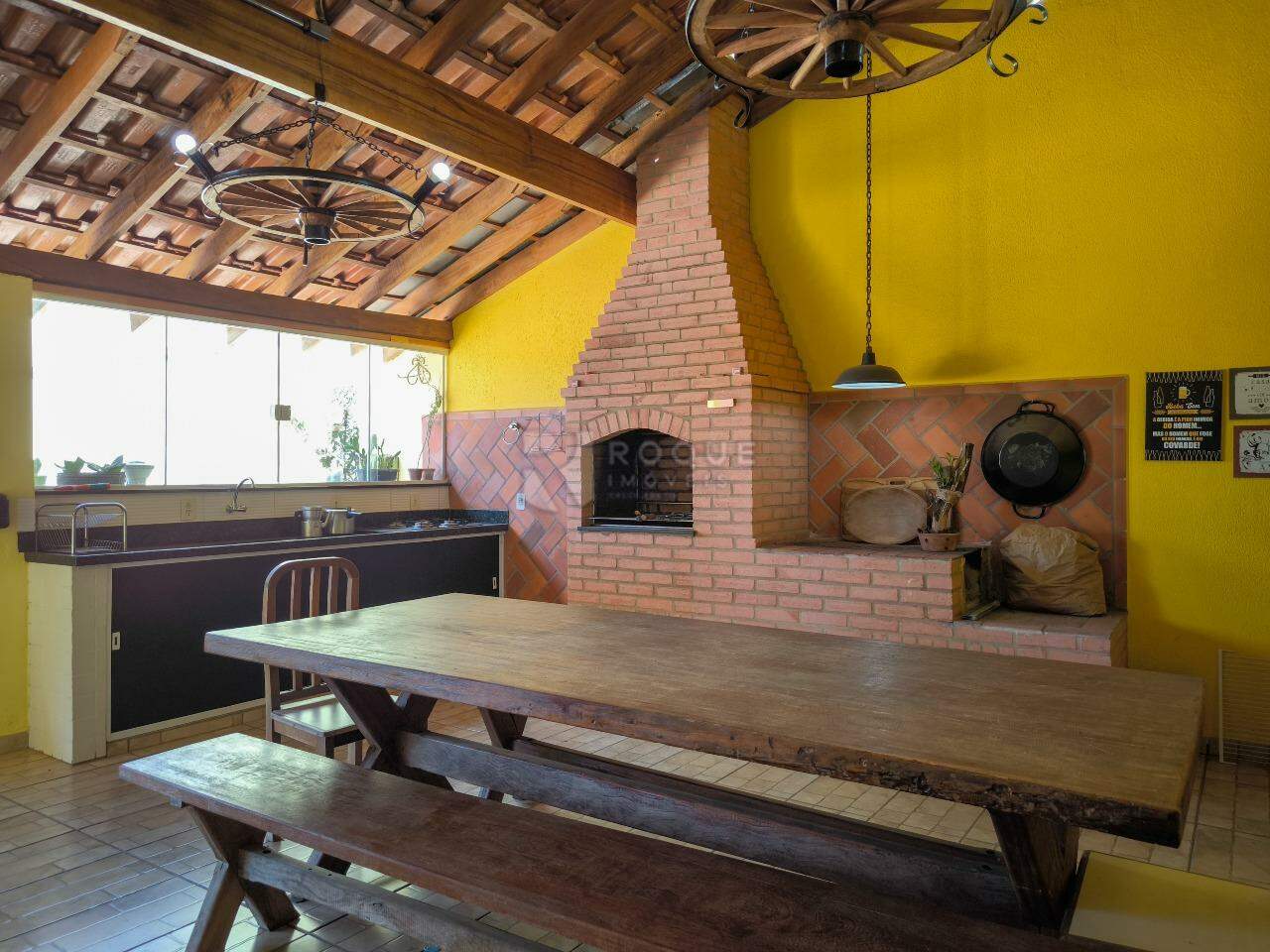Chácara à venda no bairro Bairro dos Pires de Baixo: COZINHA 