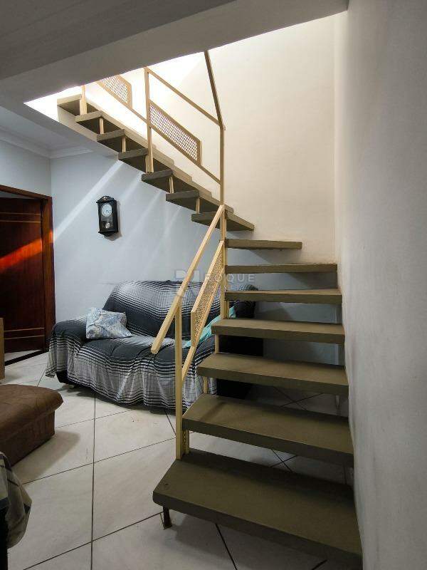 Casa Residencial à venda no bairro Jardim Santa Adélia: ACESSO PISO SUPERIOR