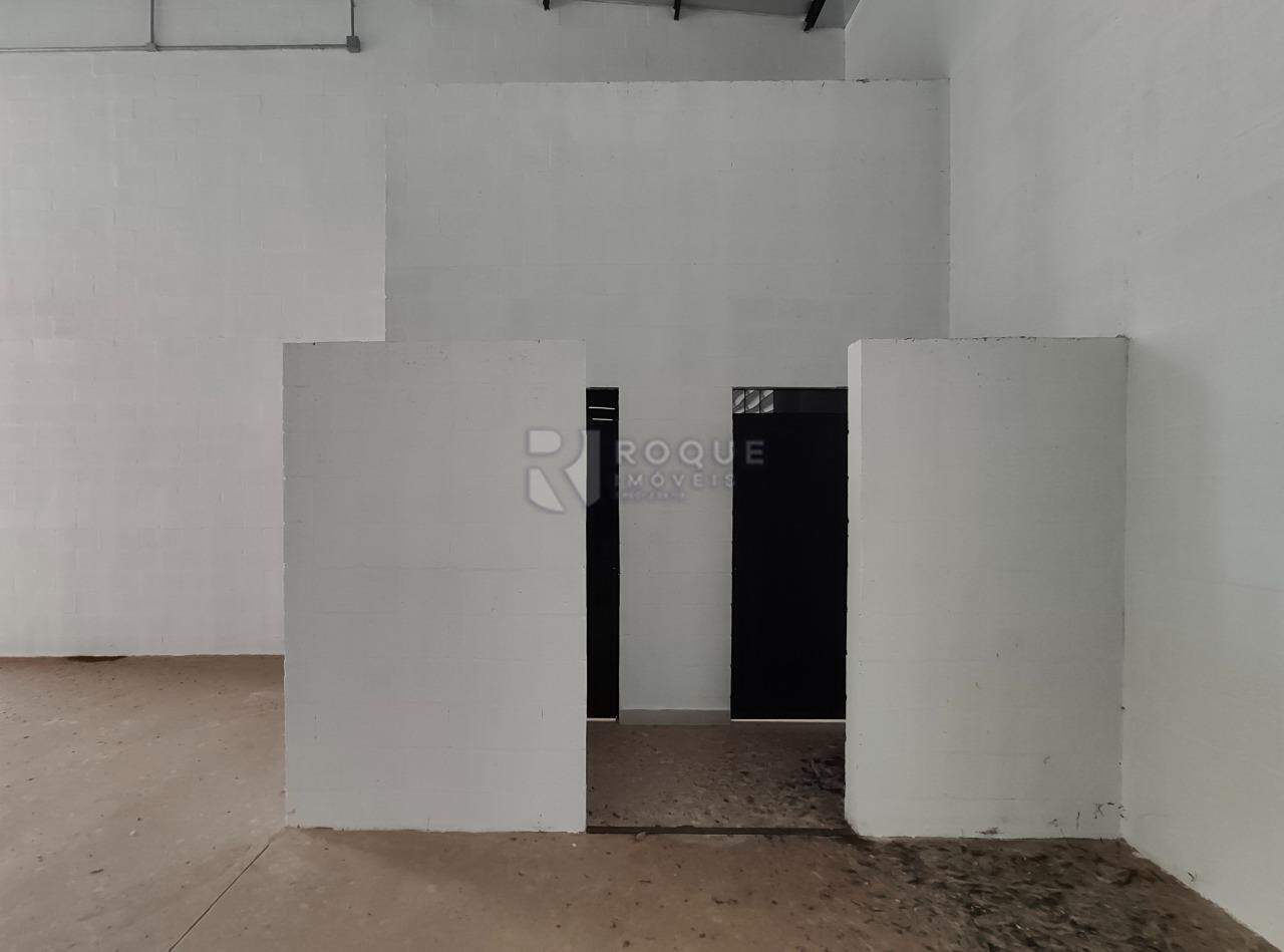 Barracão/Galpão para aluguel no bairro Park Empresarial de Iracemápolis: Acesso WC´s 
