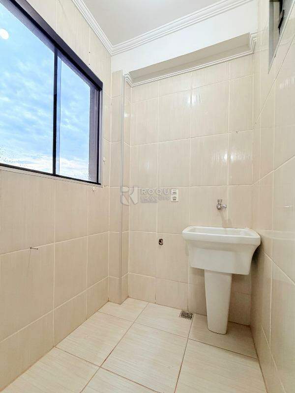 Apartamento para aluguel no bairro Vila Claudia: Área de serviço