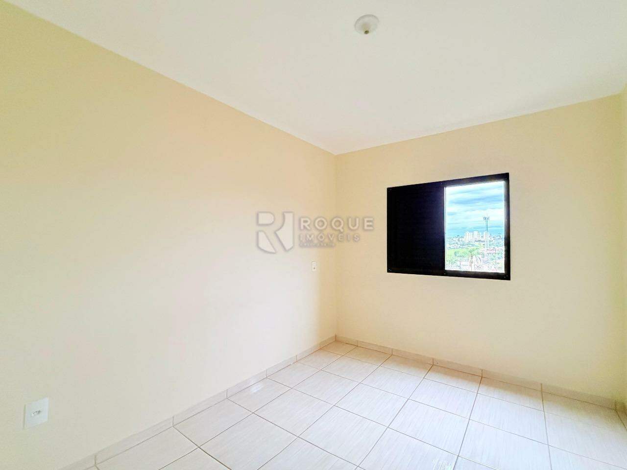 Apartamento para aluguel no bairro Vila Claudia: Dormitório 2
