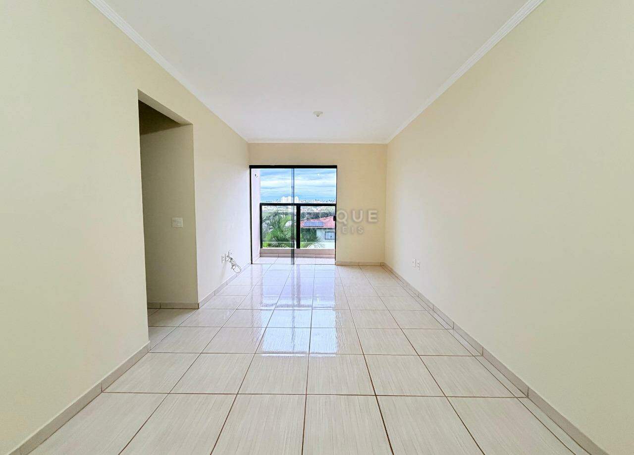 Apartamento para aluguel no bairro Vila Claudia: Sala