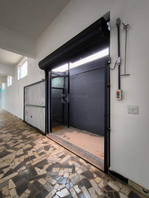 Barracão/Galpão à venda no bairro CENTRO: ELEVADOR