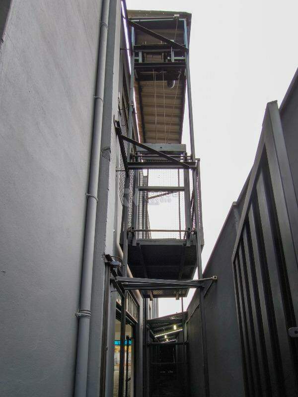 Barracão/Galpão à venda no bairro CENTRO: ELEVADOR