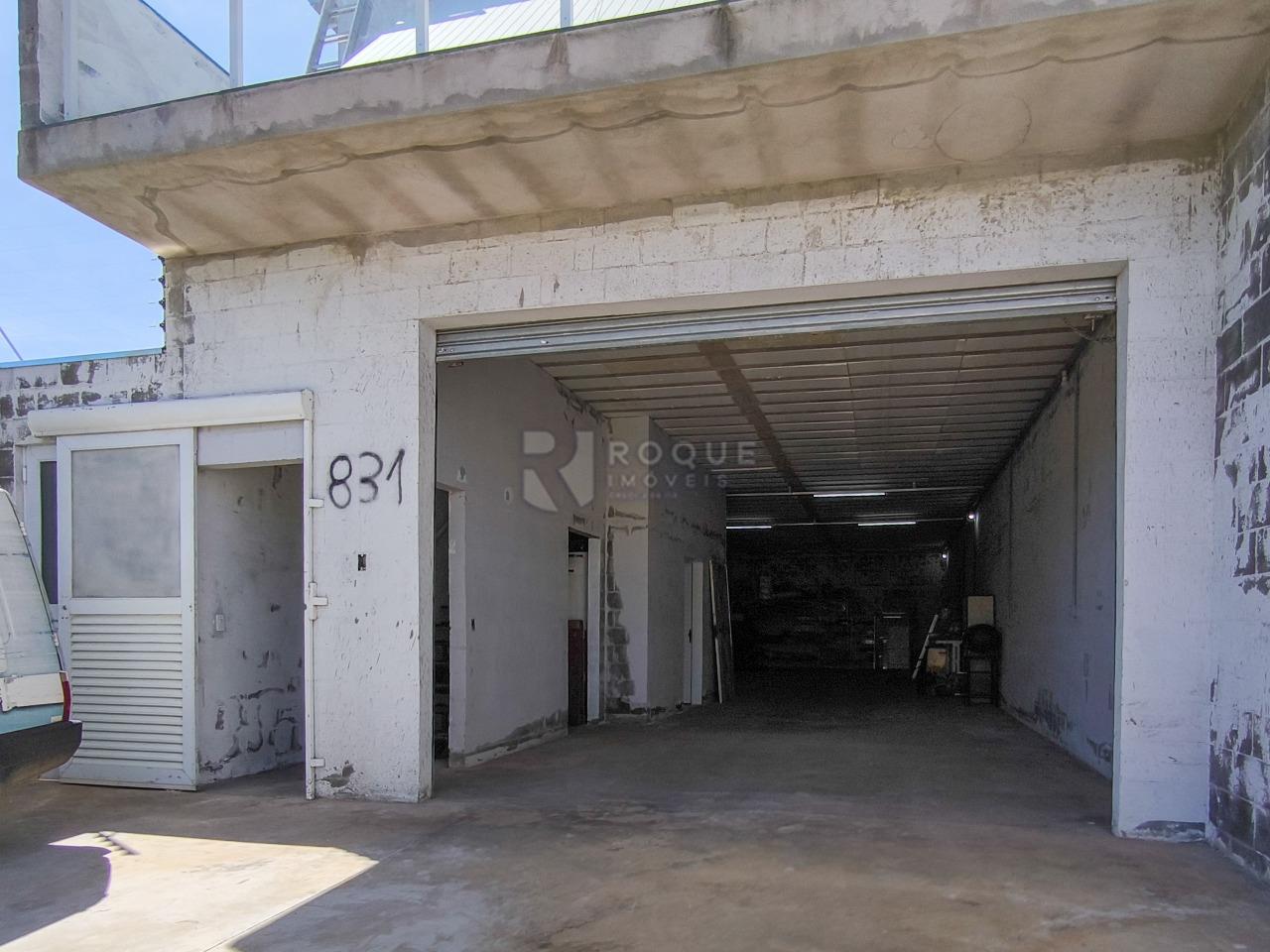 Barracão/Galpão à venda no bairro Jardim Marajoara: FRENTE SALÃO