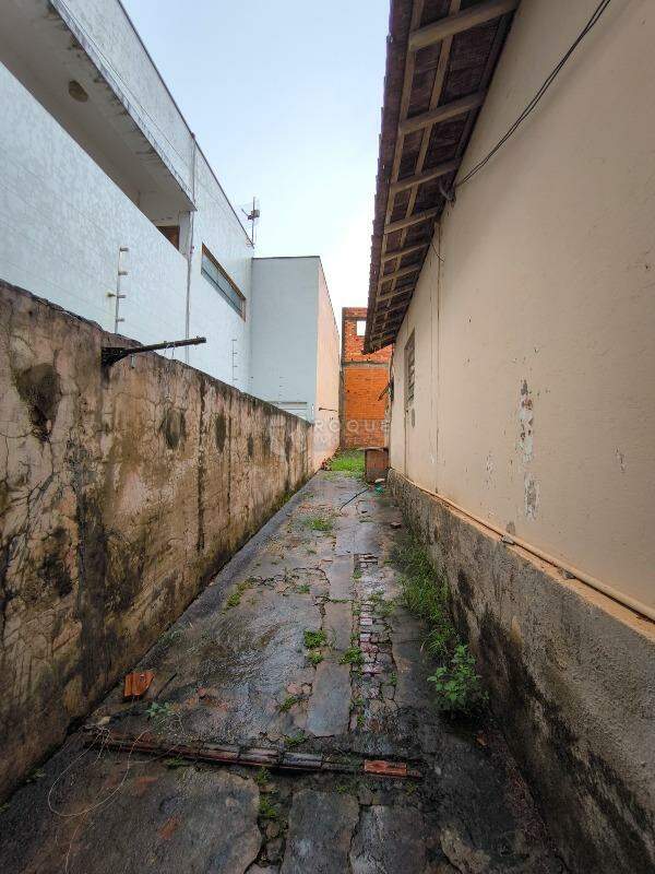 Casa Residencial à venda no bairro Vila Castelar: ÁREA DE VARAL
