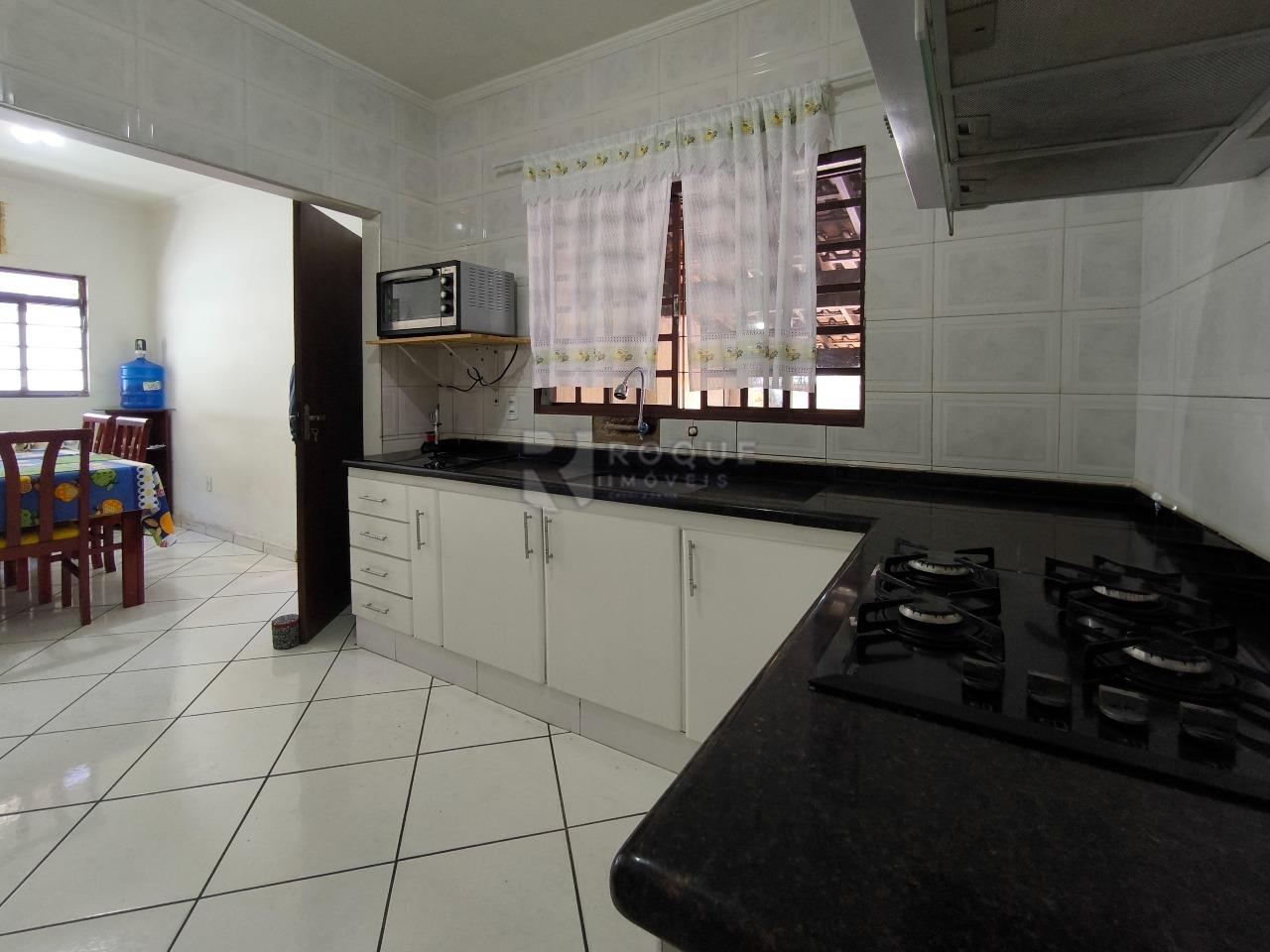 Casa Residencial à venda no bairro Parque Hippolyto: COZINHA
