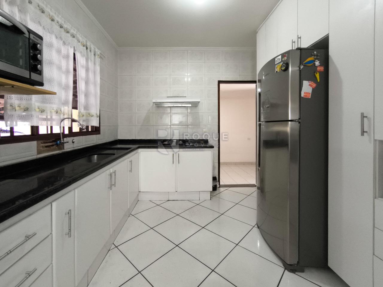 Casa Residencial à venda no bairro Parque Hippolyto: COZINHA