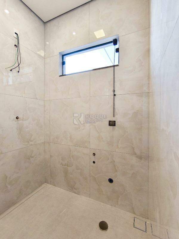 Casa Residencial à venda no bairro Jardim Marajoara: WC DEMI SUÍTES