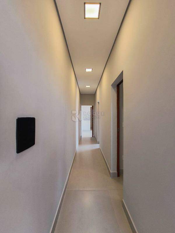 Casa Residencial à venda no bairro Jardim Marajoara: CORREDOR INTERNO