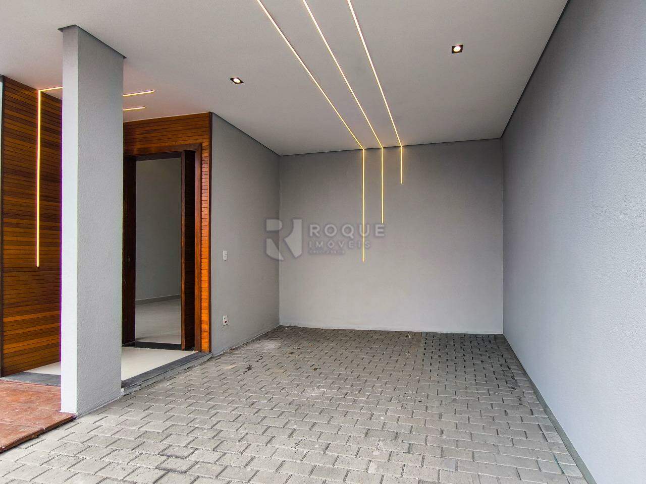 Casa Residencial à venda no bairro Jardim Marajoara: GARAGEM