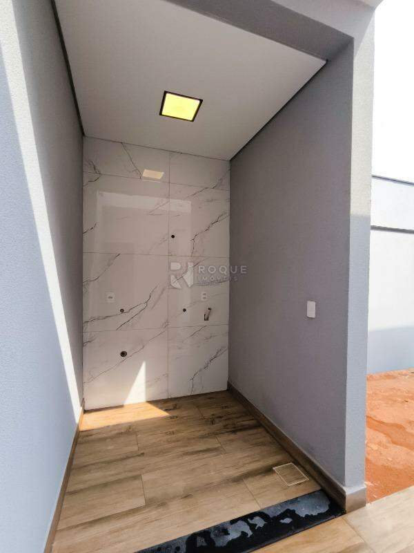 Casa Residencial à venda no bairro Jardim Marajoara: LAVANDERIA