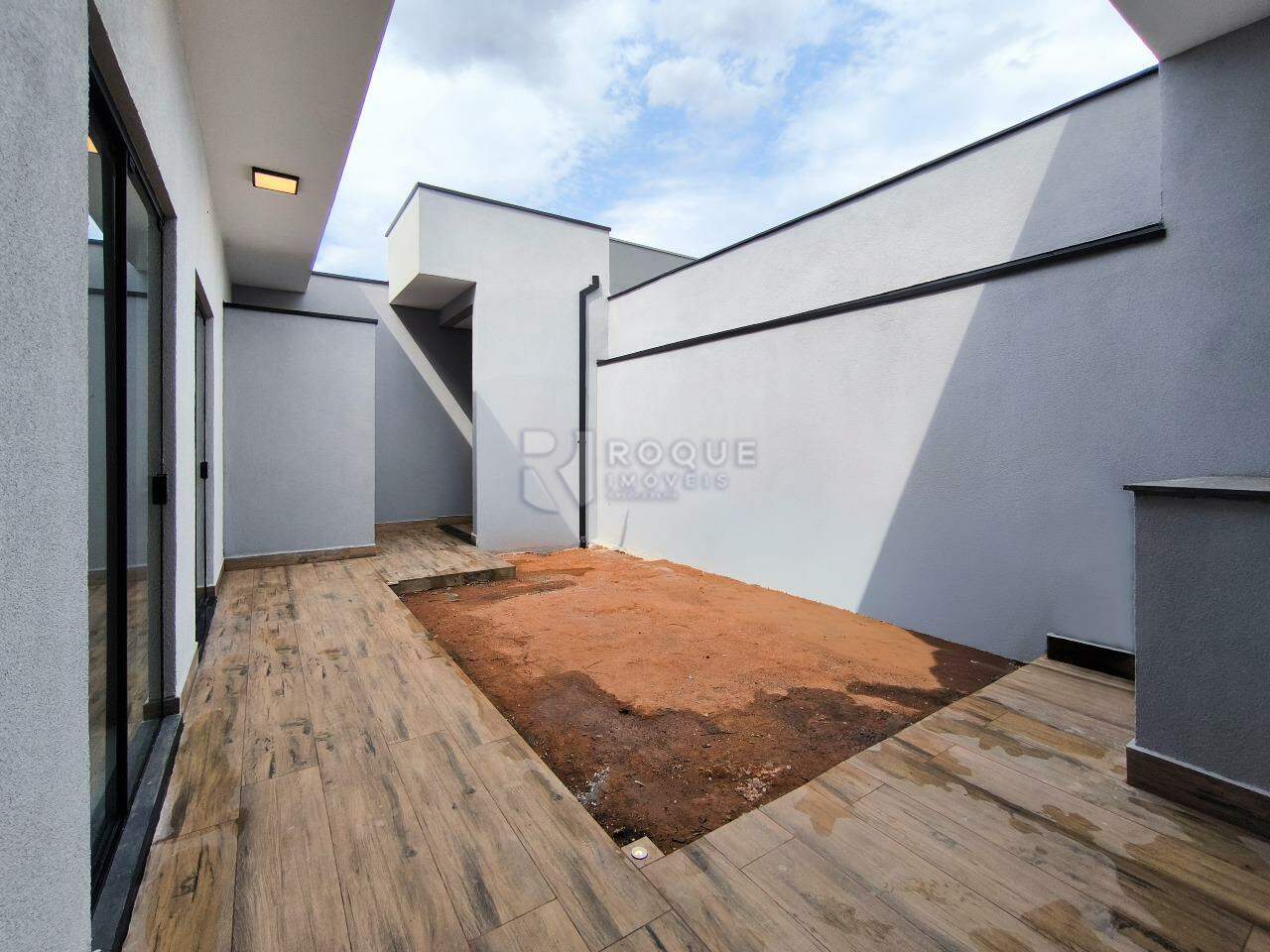 Casa Residencial à venda no bairro Jardim Marajoara: ÁREA EXTERNA