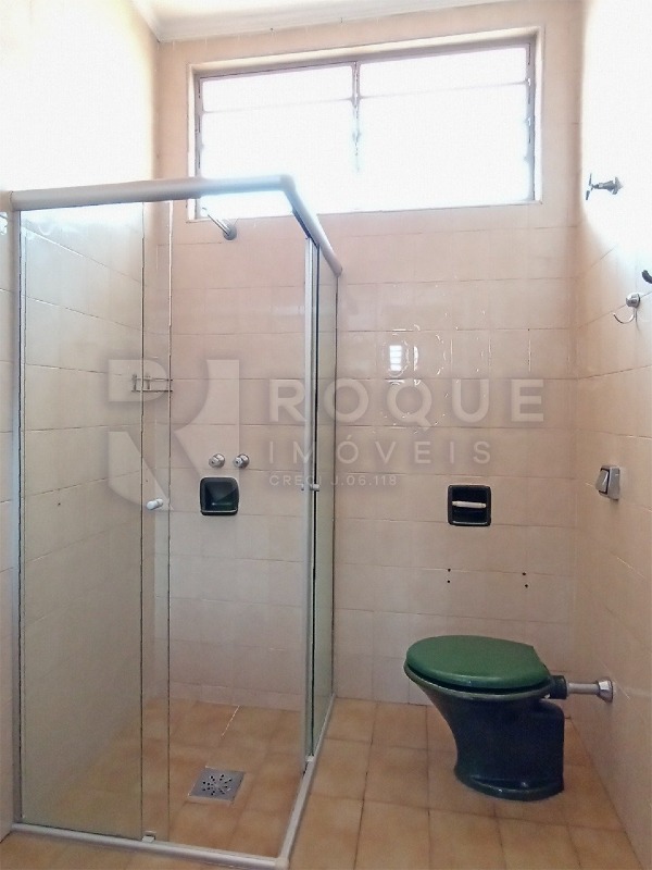 Casa Residencial à venda no bairro Vila Cristovam: WC